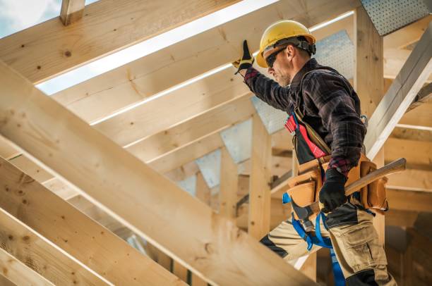 Best Roof Gutter Cleaning  in Red Oaks Mill, NY